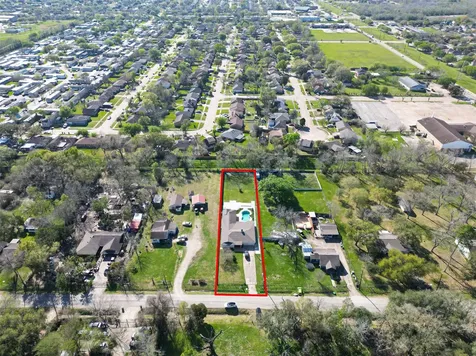 13902 Ambrose Street Houston TX 77045