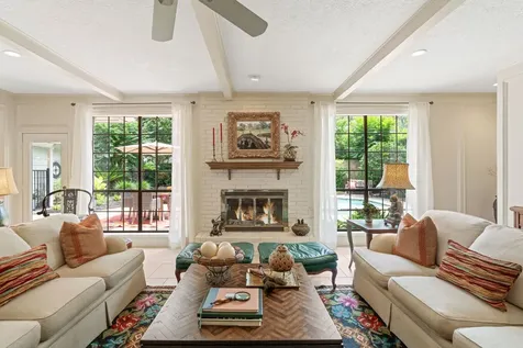 5207 Fountainbridge Lane Houston TX 77069