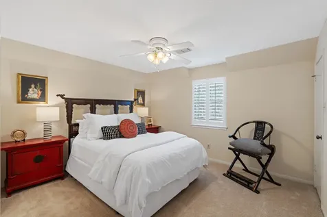 5207 Fountainbridge Lane Houston TX 77069