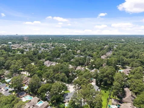 5207 Fountainbridge Lane Houston TX 77069