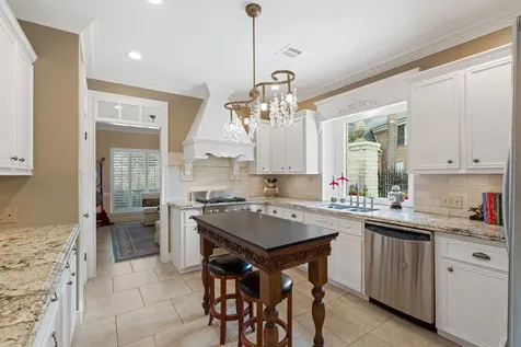 5207 Fountainbridge Lane Houston TX 77069
