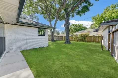 5655 Wigton Drive Houston TX 77096