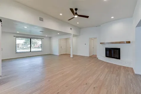 5655 Wigton Drive Houston TX 77096