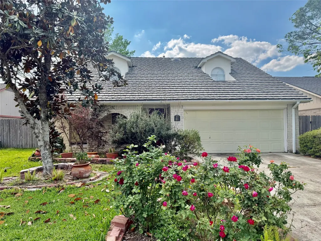 1119 Pinecroft Drive Sugar Land TX 77498