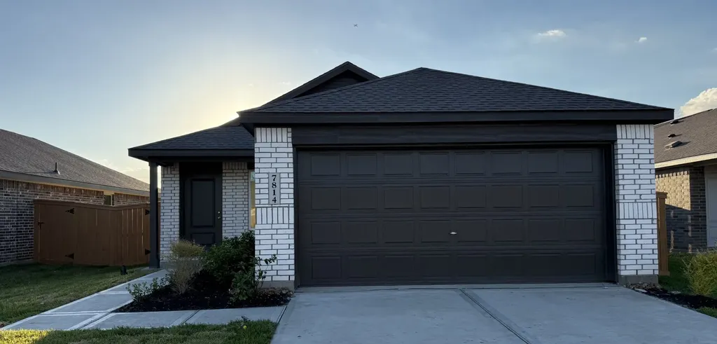 3072 Sunset Glory Drive Katy TX 77493