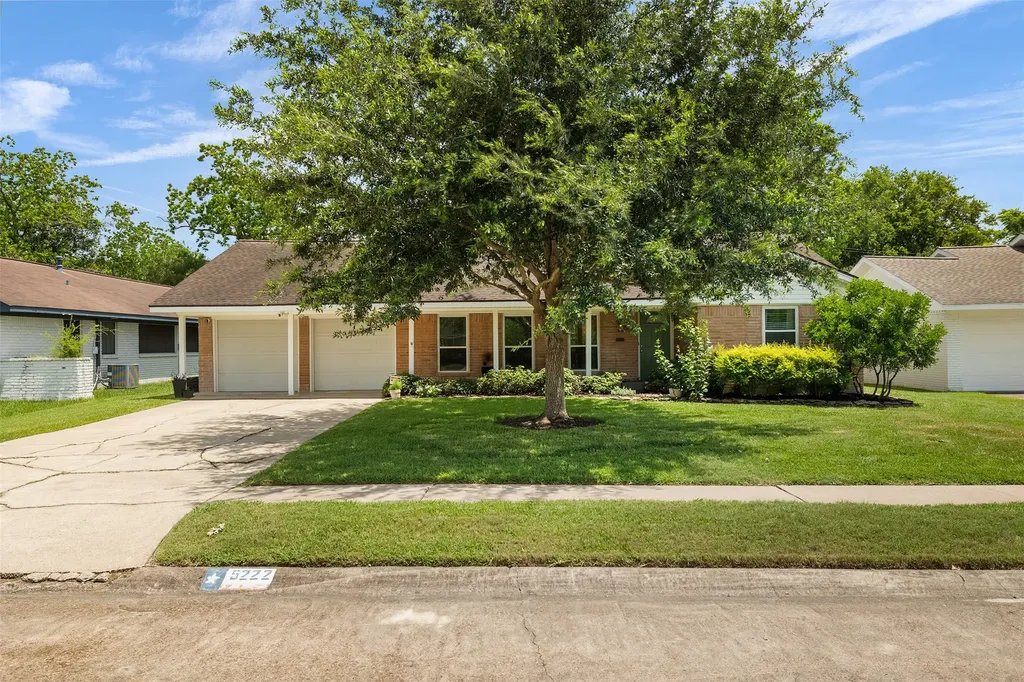 5222 Spellman Road Houston TX 77035