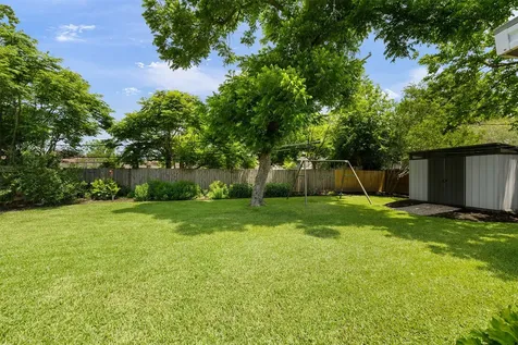 5222 Spellman Road Houston TX 77035