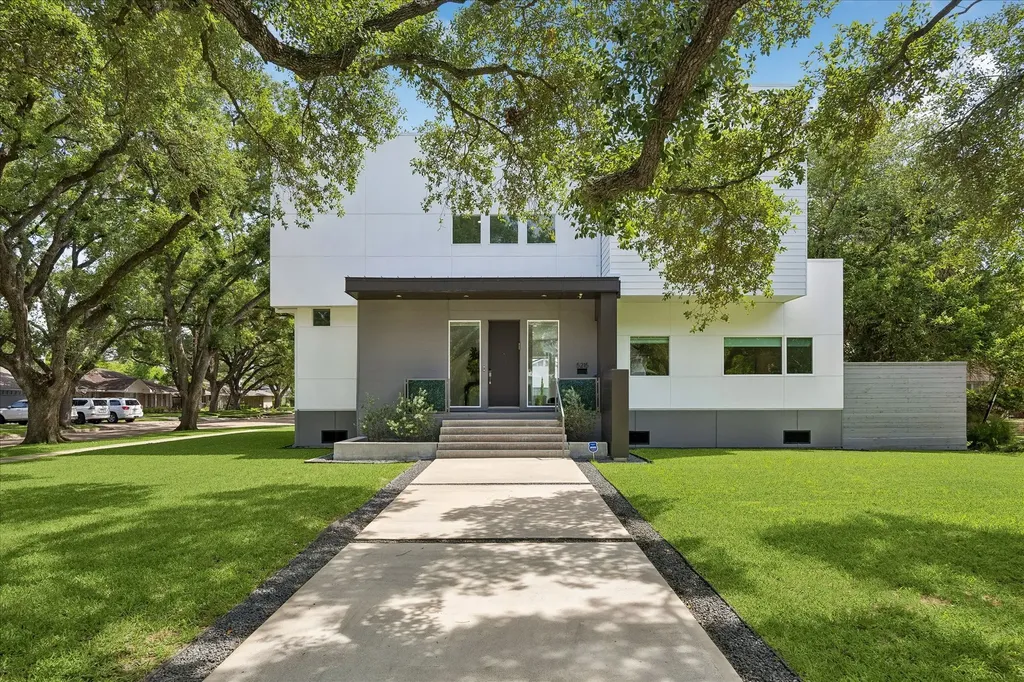 5215 Jason Street Houston TX 77096
