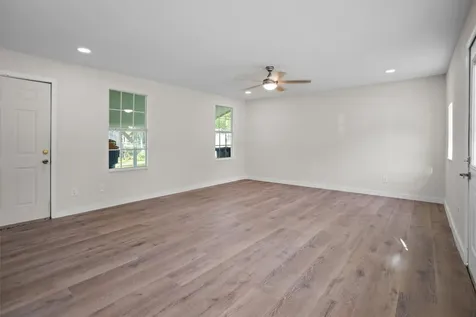 113 W Linn Street Huntington TX 75949