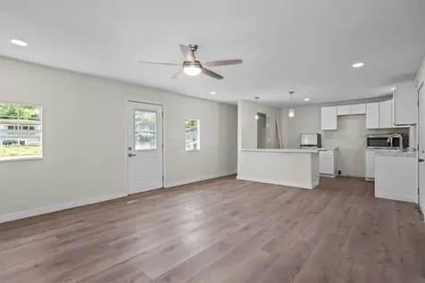 113 W Linn Street Huntington TX 75949