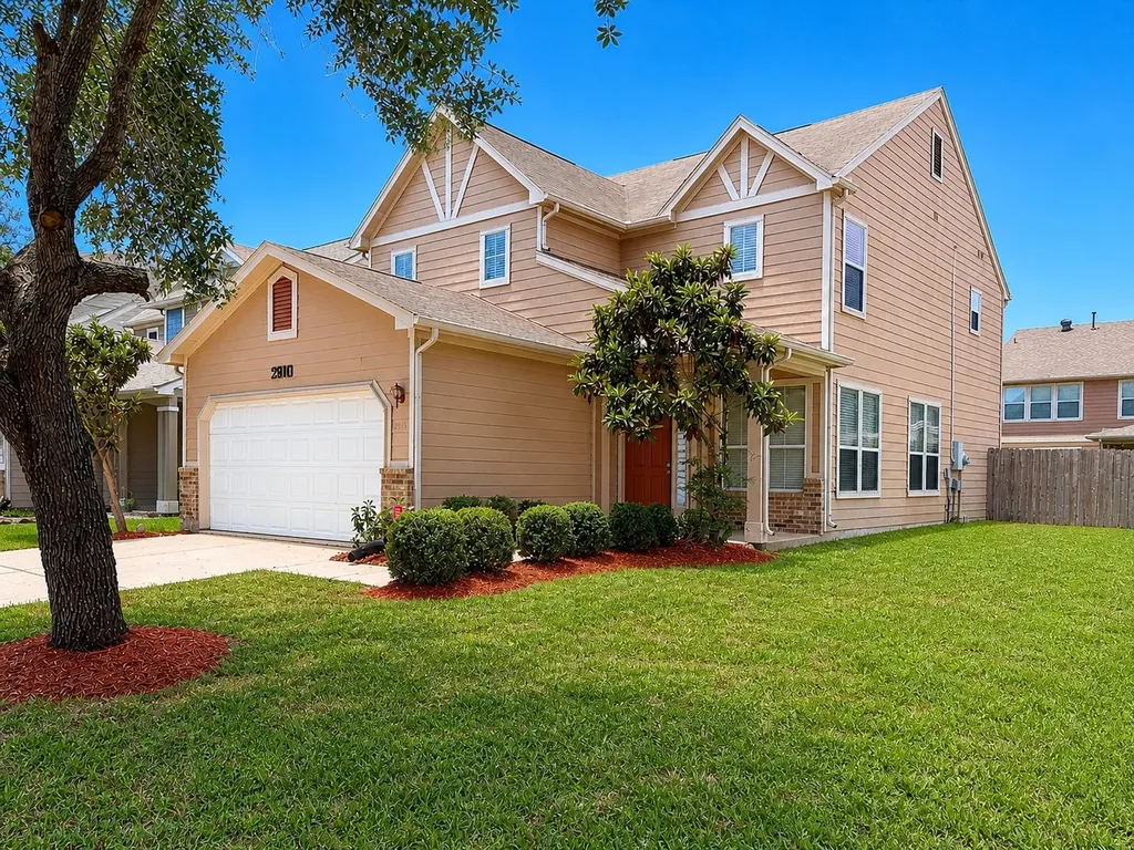 2910 Feather Green Trail Fresno TX 77545