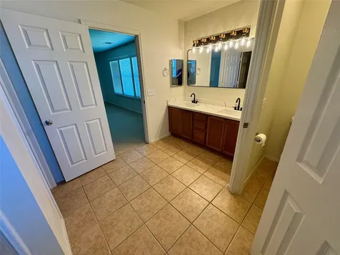 2910 Feather Green Trail Fresno TX 77545