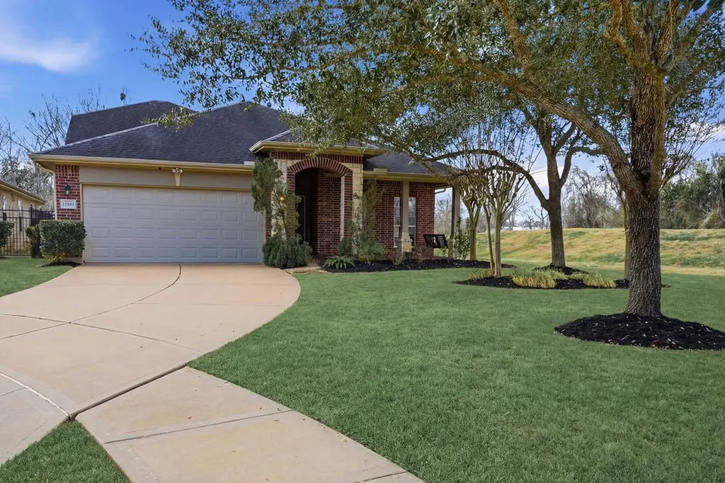 11207 English Rose Trail Missouri City TX 77459