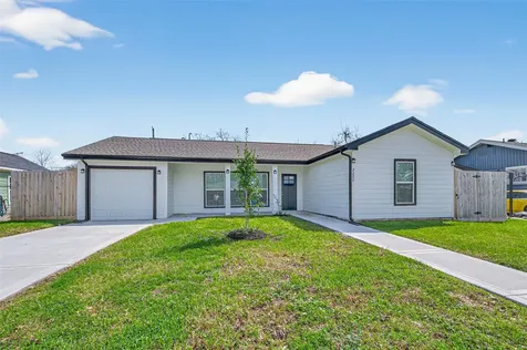 2202 Alabama Street Baytown TX 77520