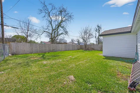2202 Alabama Street Baytown TX 77520