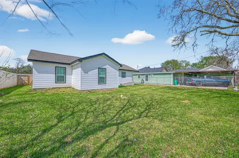 2202 Alabama Street Baytown TX 77520