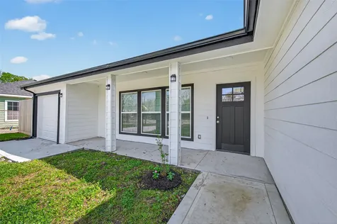 2202 Alabama Street Baytown TX 77520