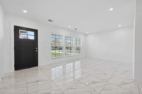 2202 Alabama Street Baytown TX 77520