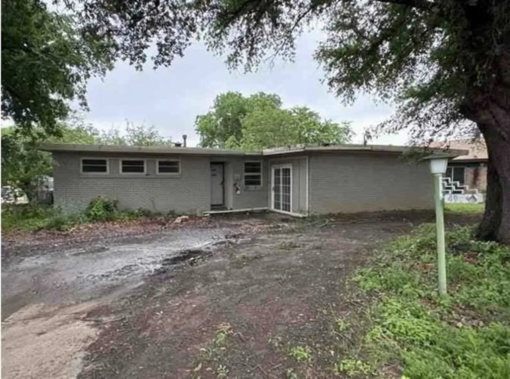 4904 Virgil Street Fort Worth TX 76119