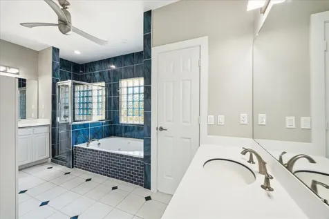 13415 Binnacle Way Galveston TX 77554