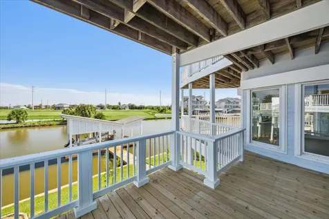 13415 Binnacle Way Galveston TX 77554