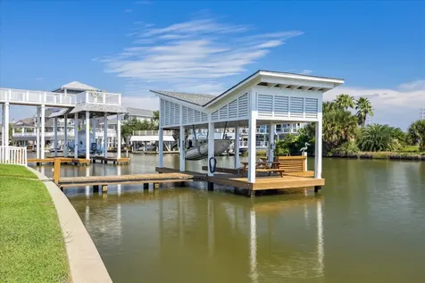 13415 Binnacle Way Galveston TX 77554
