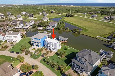 13415 Binnacle Way Galveston TX 77554