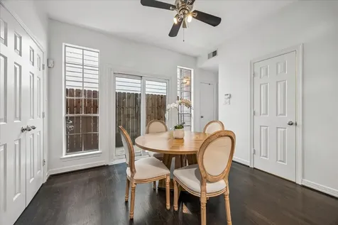 1616 Sandman Street Houston TX 77007