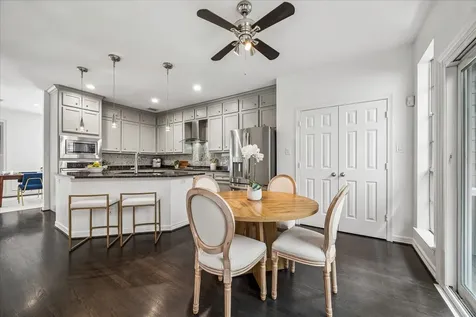 1616 Sandman Street Houston TX 77007