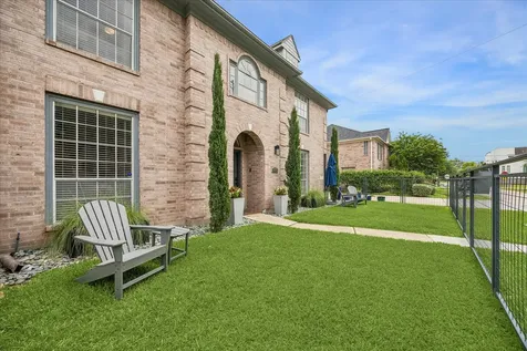 1616 Sandman Street Houston TX 77007