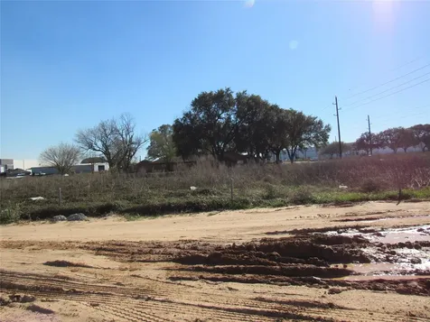 2119 Woods Road Brookshire TX 77423