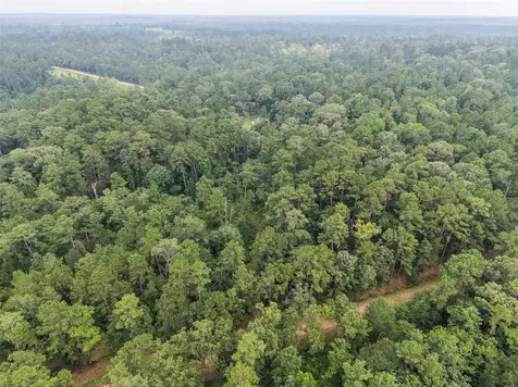 577 Winding River Road Oakhurst TX 77364