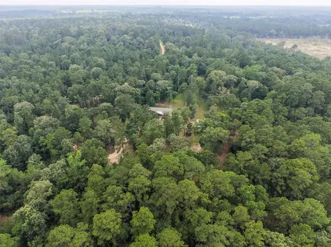 577 Winding River Road Oakhurst TX 77364