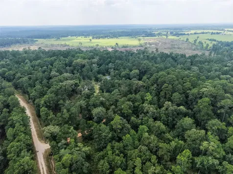 577 Winding River Road Oakhurst TX 77364