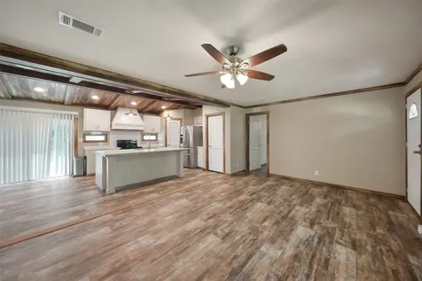 577 Winding River Road Oakhurst TX 77364
