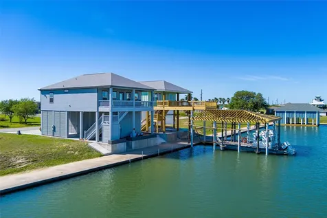 2005 Nelson Street Port Bolivar TX 77650