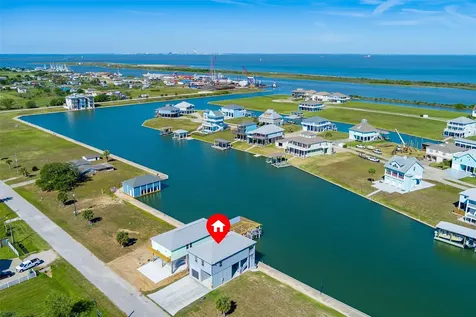 2005 Nelson Street Port Bolivar TX 77650