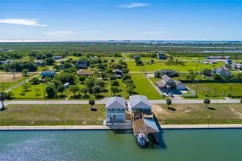 2005 Nelson Street Port Bolivar TX 77650