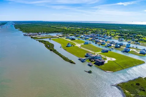 2005 Nelson Street Port Bolivar TX 77650