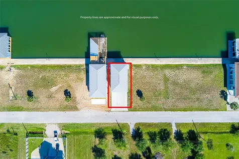 2005 Nelson Street Port Bolivar TX 77650