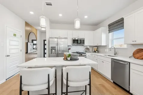 2831 Aspen Highlands Lane Iowa Colony TX 77583