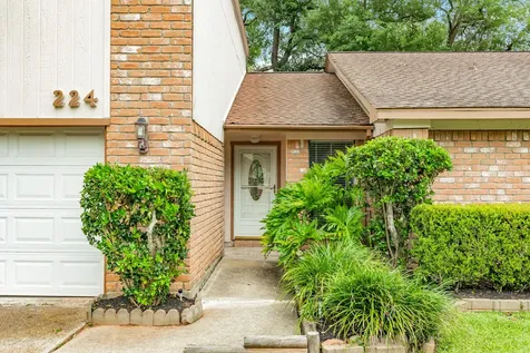 224 Banyan Street Lake Jackson TX 77566