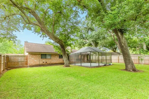 224 Banyan Street Lake Jackson TX 77566