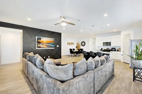 9714 Wall Street Texas City TX 77591
