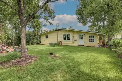 211 Magnolia Street Lake Jackson TX 77566