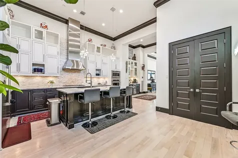503 W Clay Street Houston TX 77019