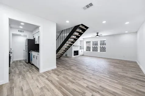 5532 Beverly Hill Street 1 Houston TX 77056