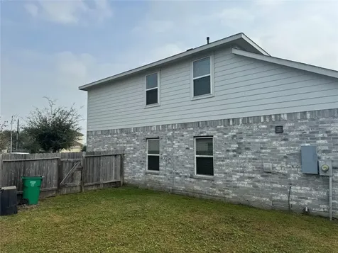 8611 Morning Dove Lane Baytown TX 77521