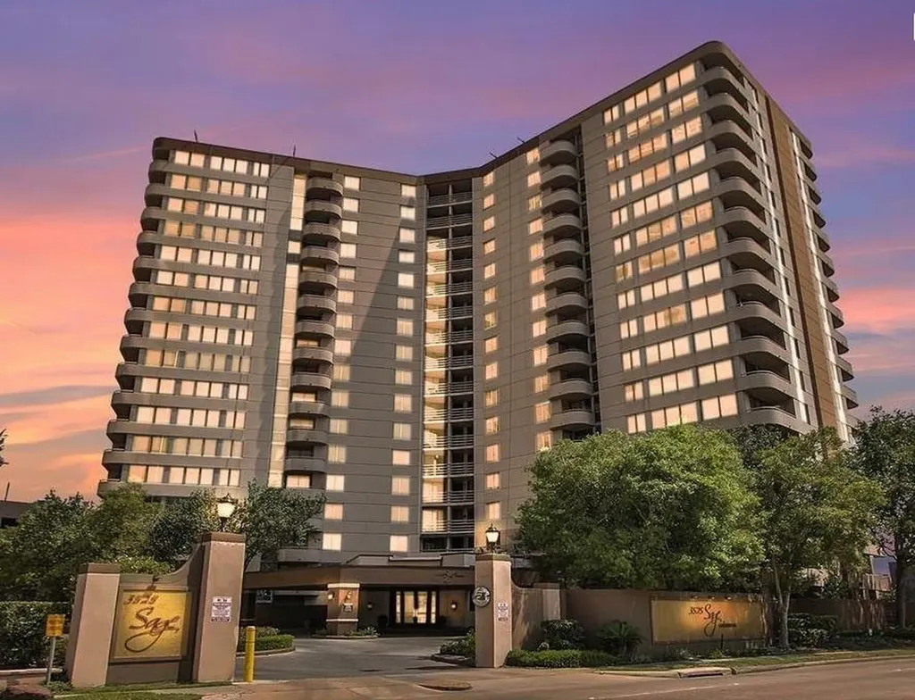 3525 Sage Road 1517 Houston TX 77056
