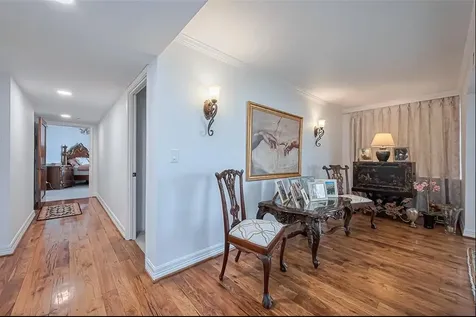 3525 Sage Road 1517 Houston TX 77056